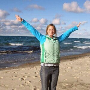 Meet your Posher, Angeline